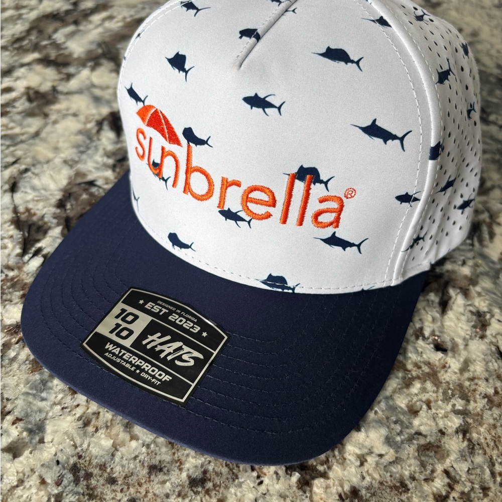 Sunbrella fish  Print Cap